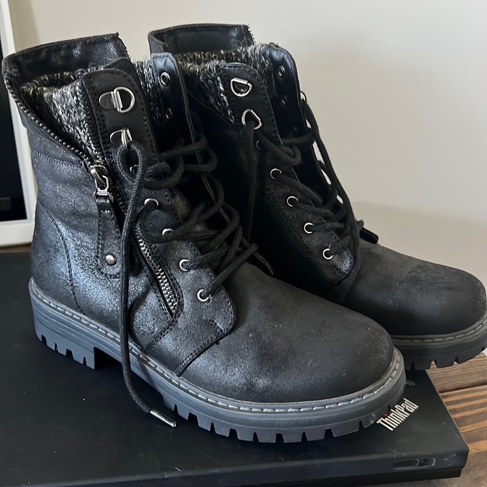 Black Hiking boots